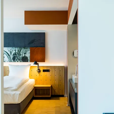 Mk | 4* Rüsselsheim